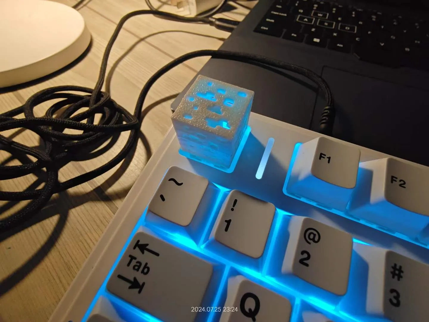 ELISO Pixel Ore Keycaps Set