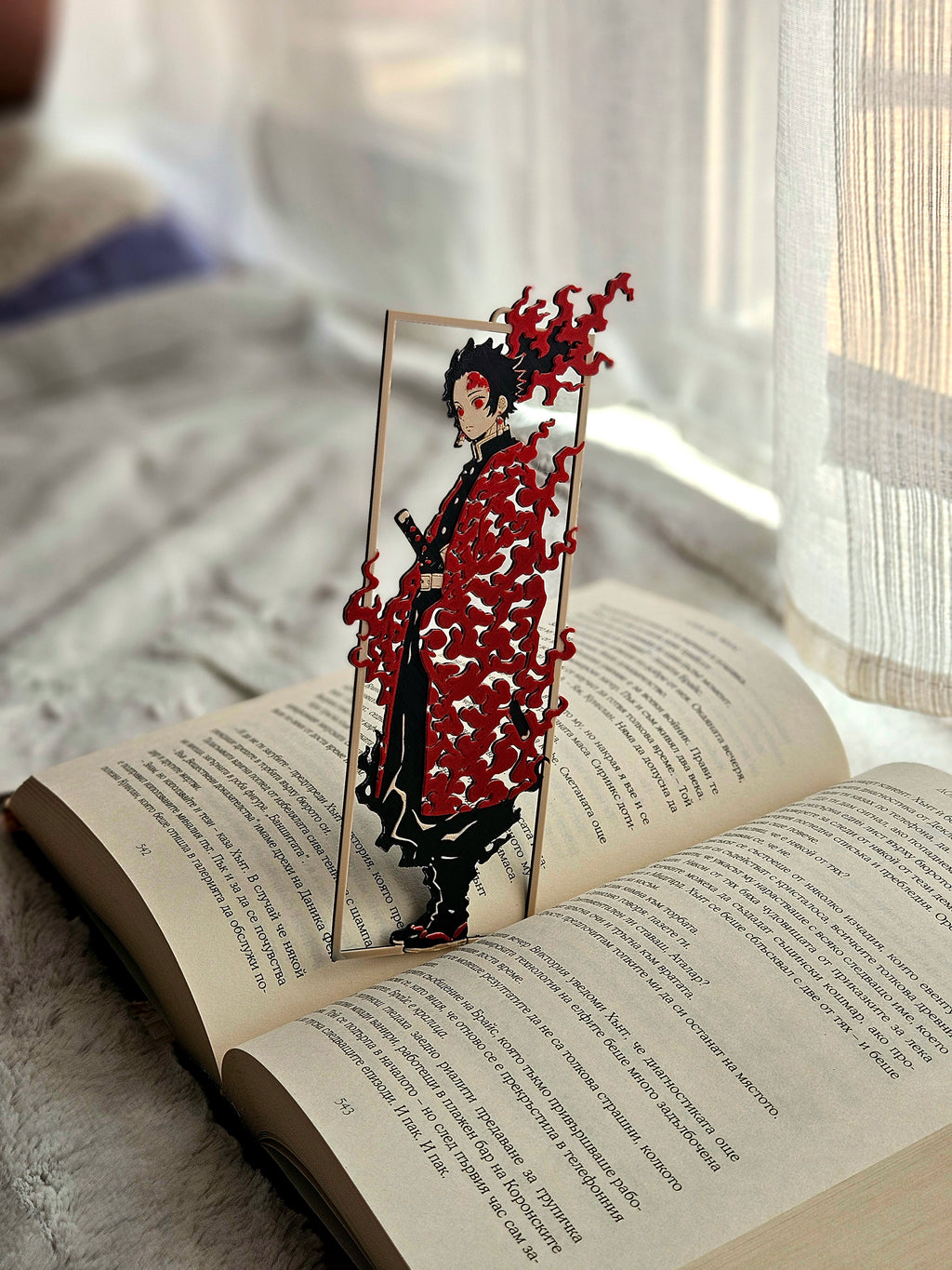 Eliso Framed Bookmark