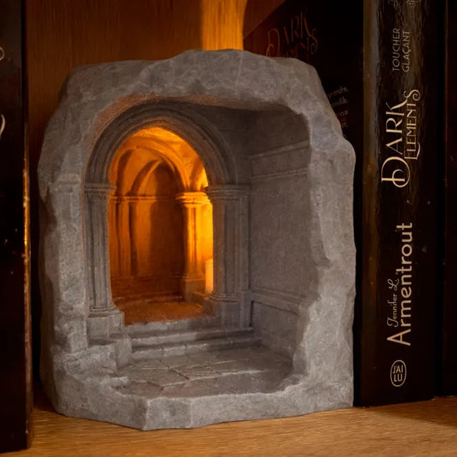 ELISO Stonehaven Book Nook