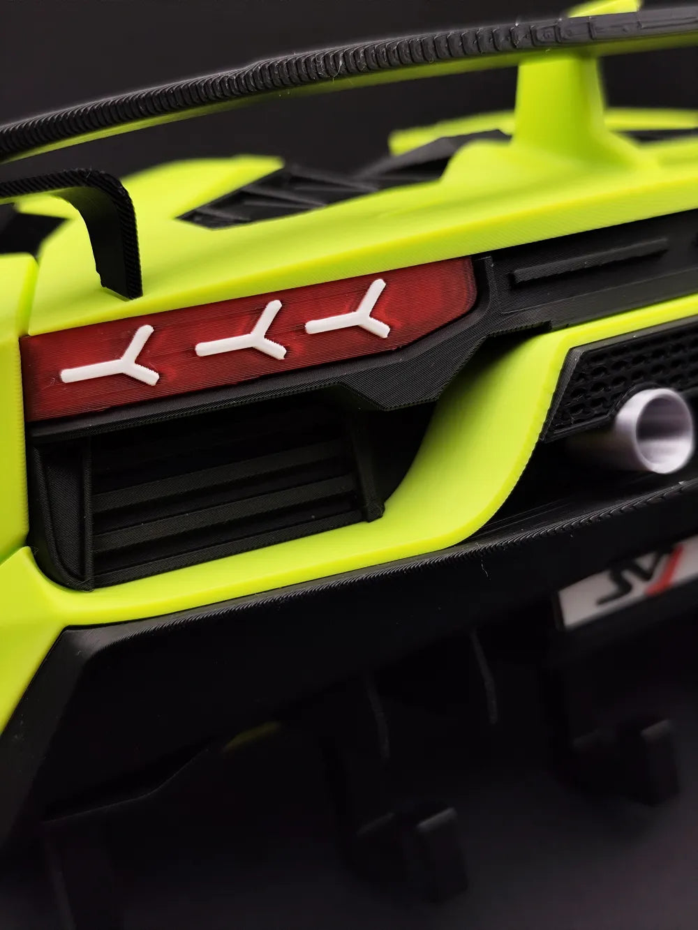 ELISO SVJ Hypercar Key Hanger Track Edition