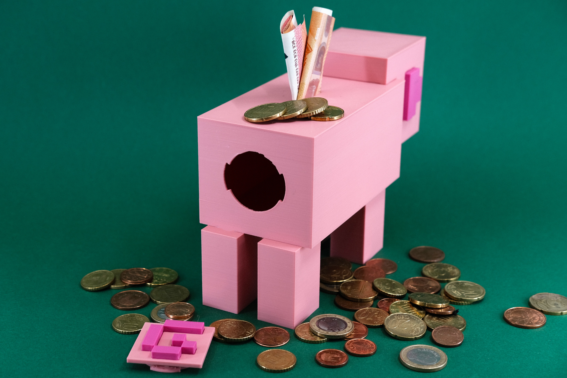 ELISO Pixel Pig Coin Bank