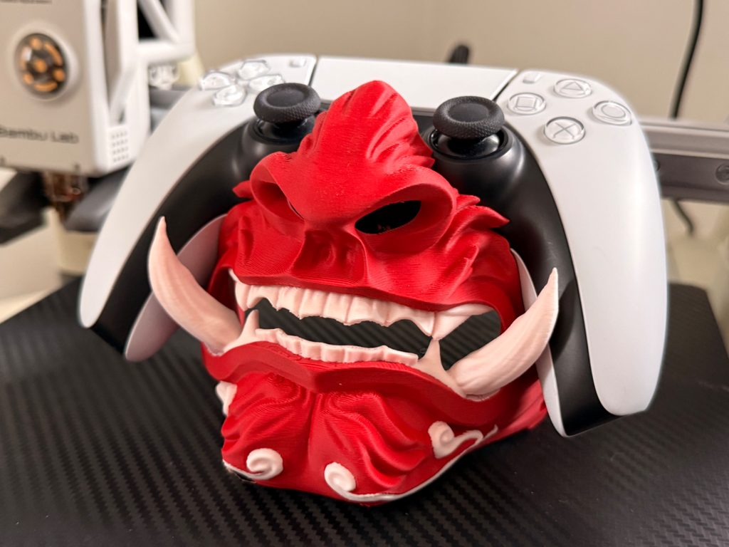 ELISO Oni Mask Controller Stand