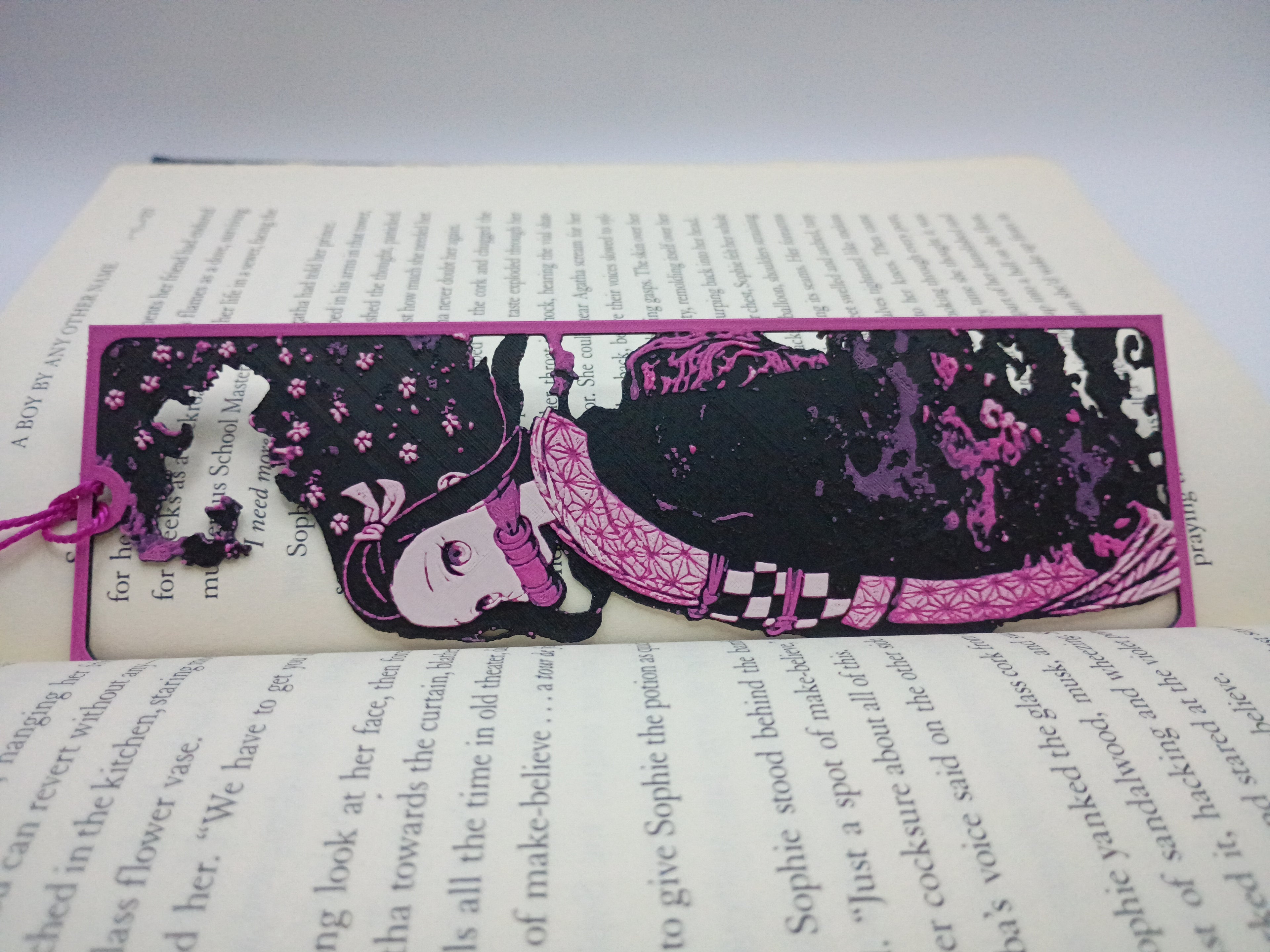 Eliso Framed Bookmark