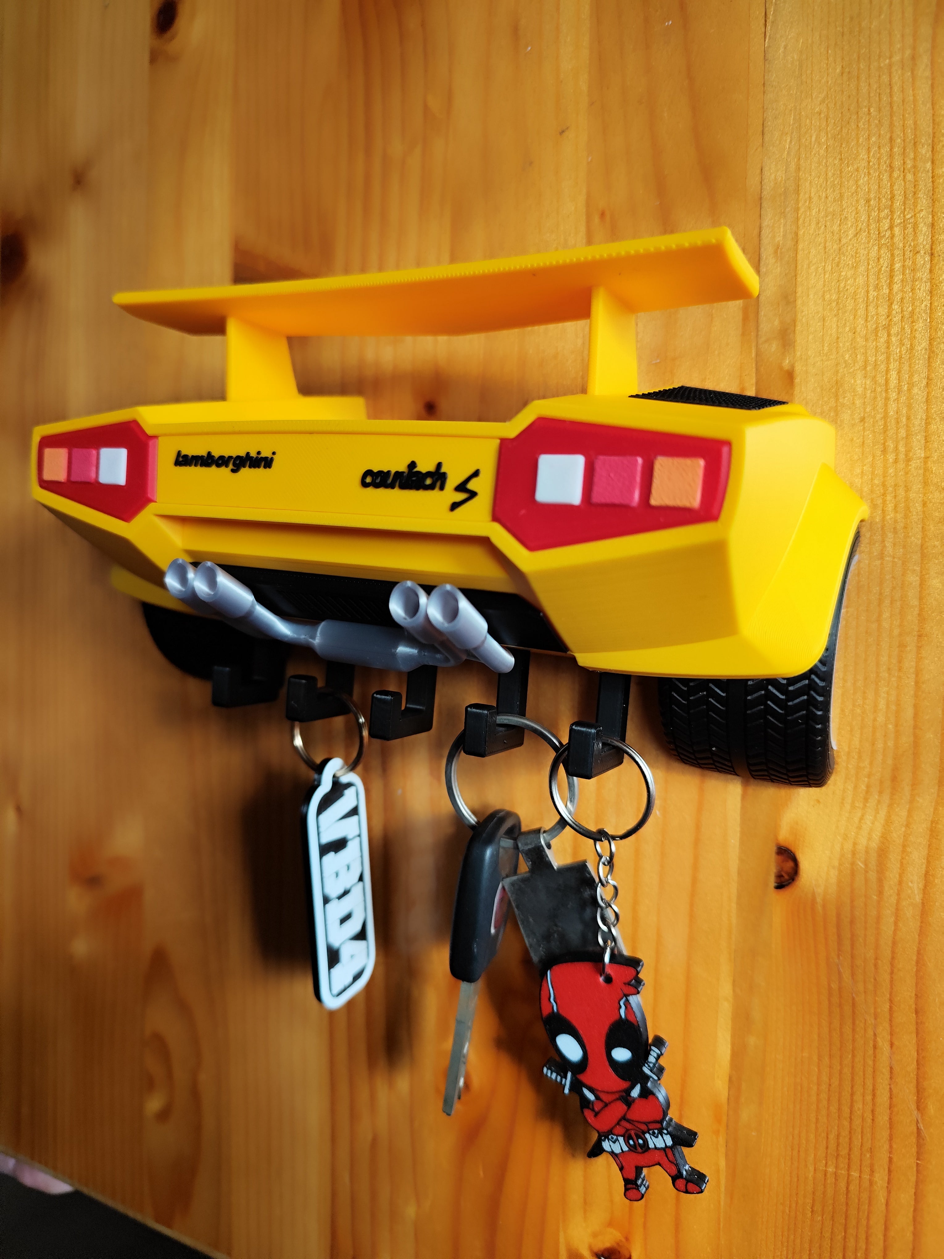ELISO Wedge Supercar Key Holder