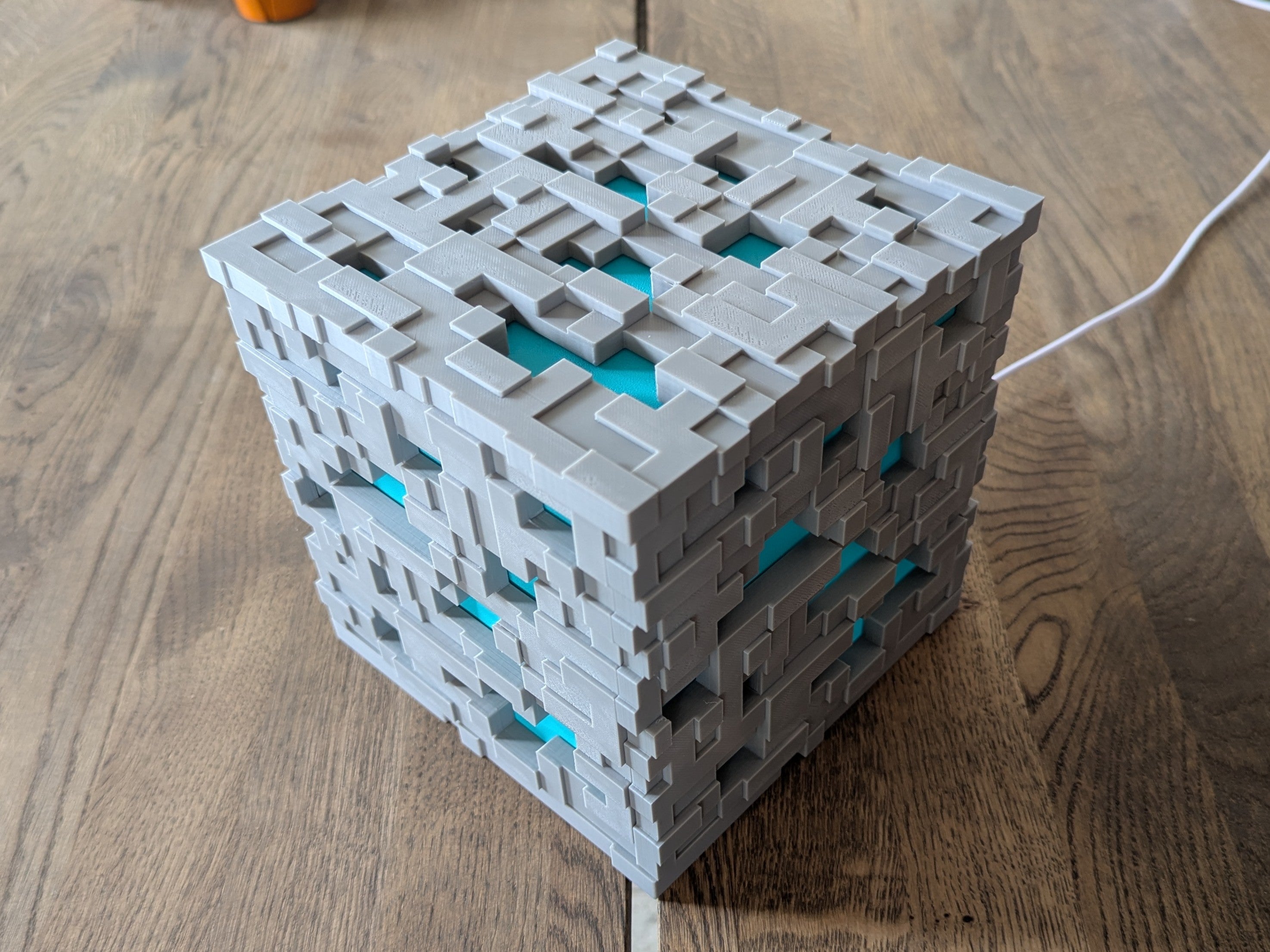 ELISO Pixel Ore LED Lamp