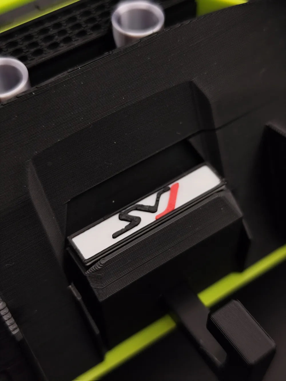 ELISO SVJ Hypercar Key Hanger Track Edition